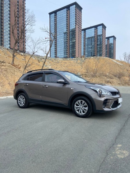 Kia Rio X LINE